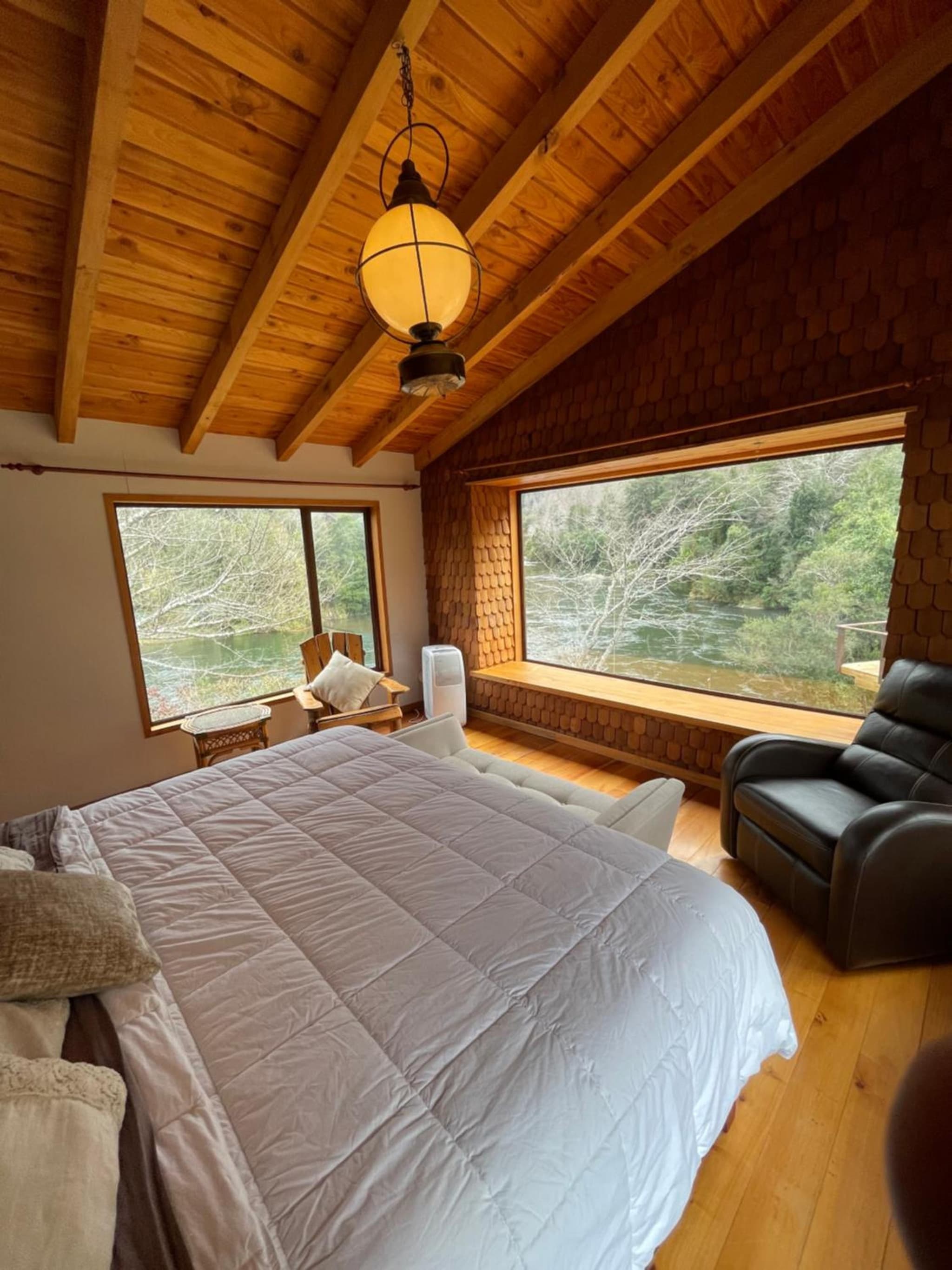Pucontours River Lodge photo 2