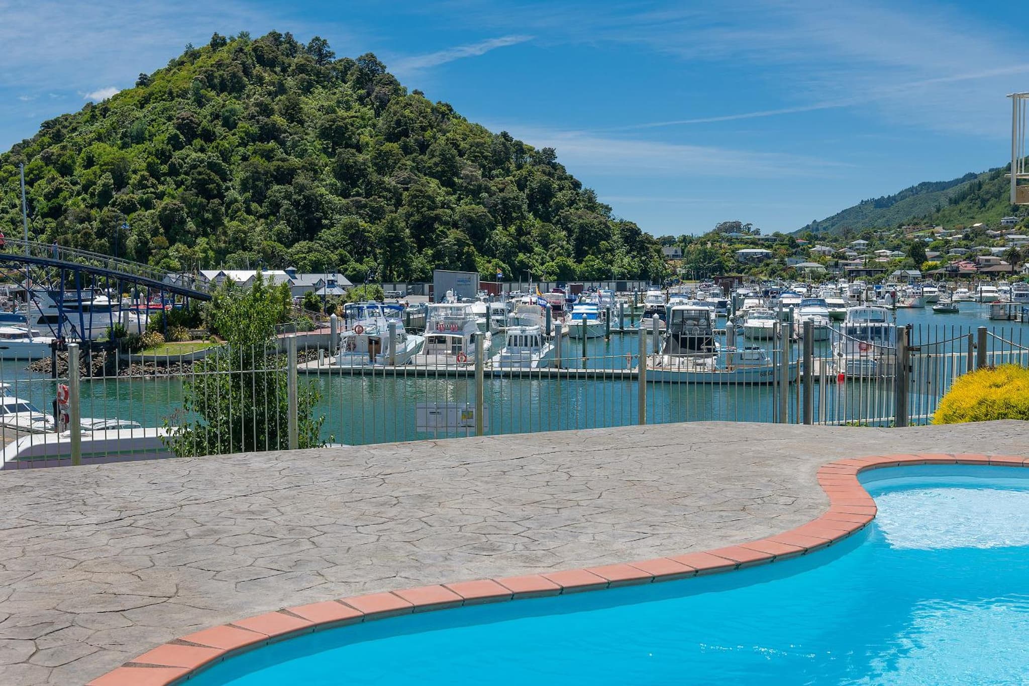 Beachcomber Inn Picton photo 2