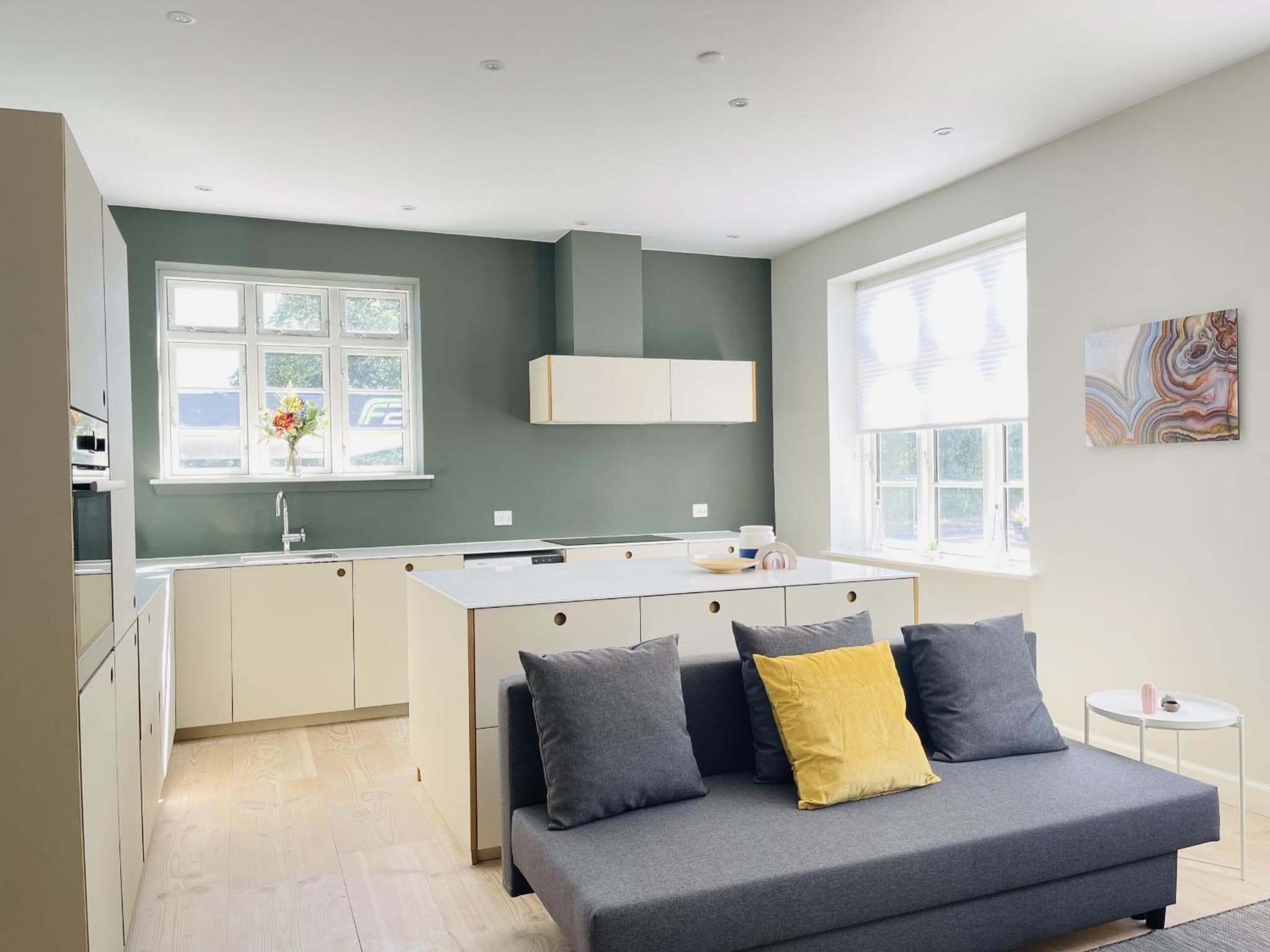 aday - 2 bedroom with modern kitchen and free parking photo 7