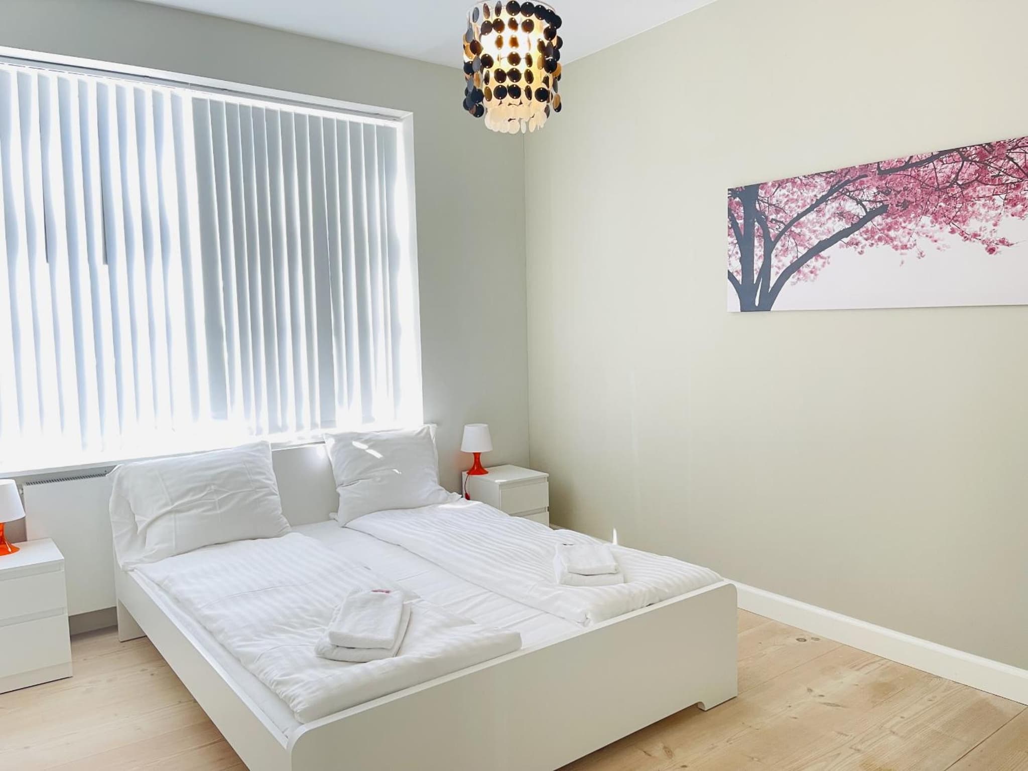 aday - 2 bedroom with modern kitchen and free parking photo 2