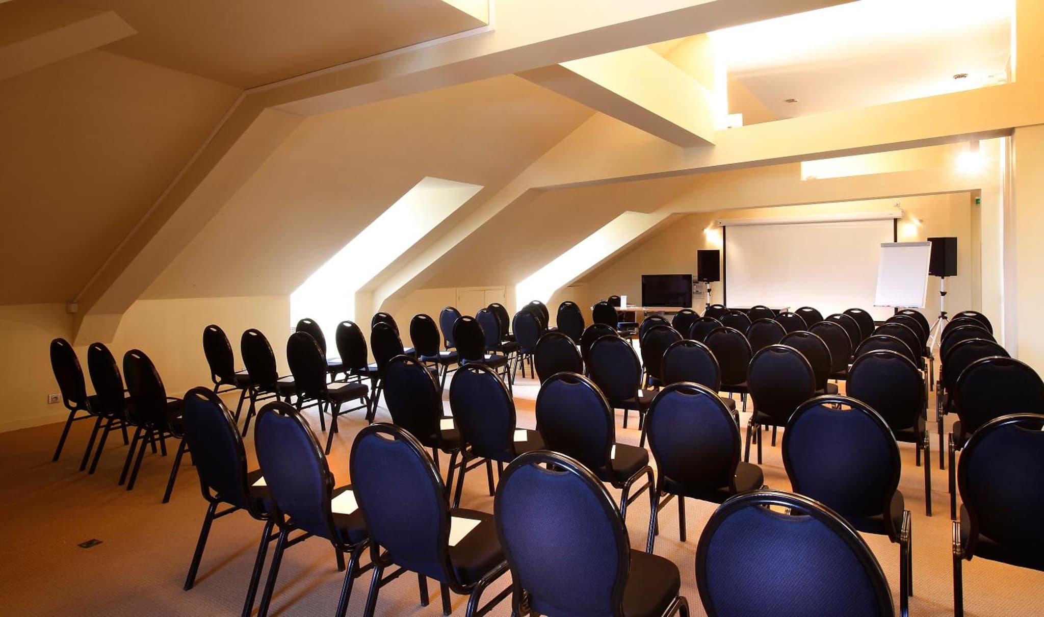 meeting & event spaces