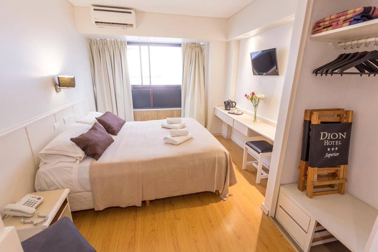 Hotel Dion