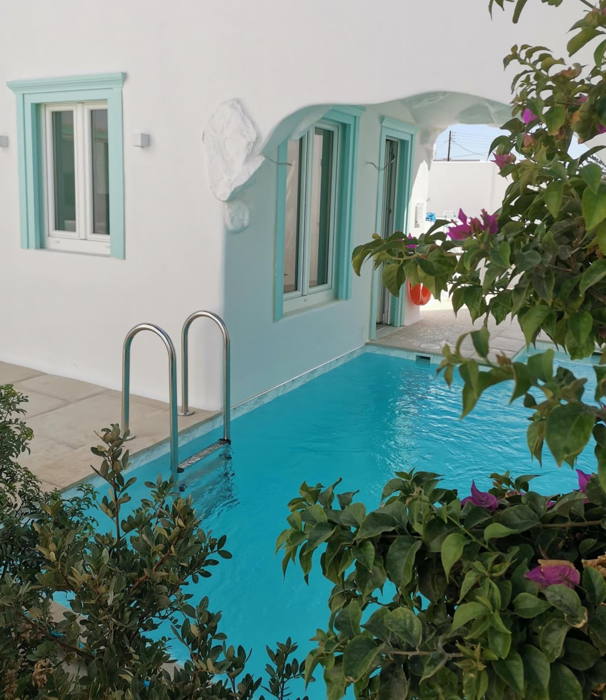 Majo Suites Hotel photo 4
