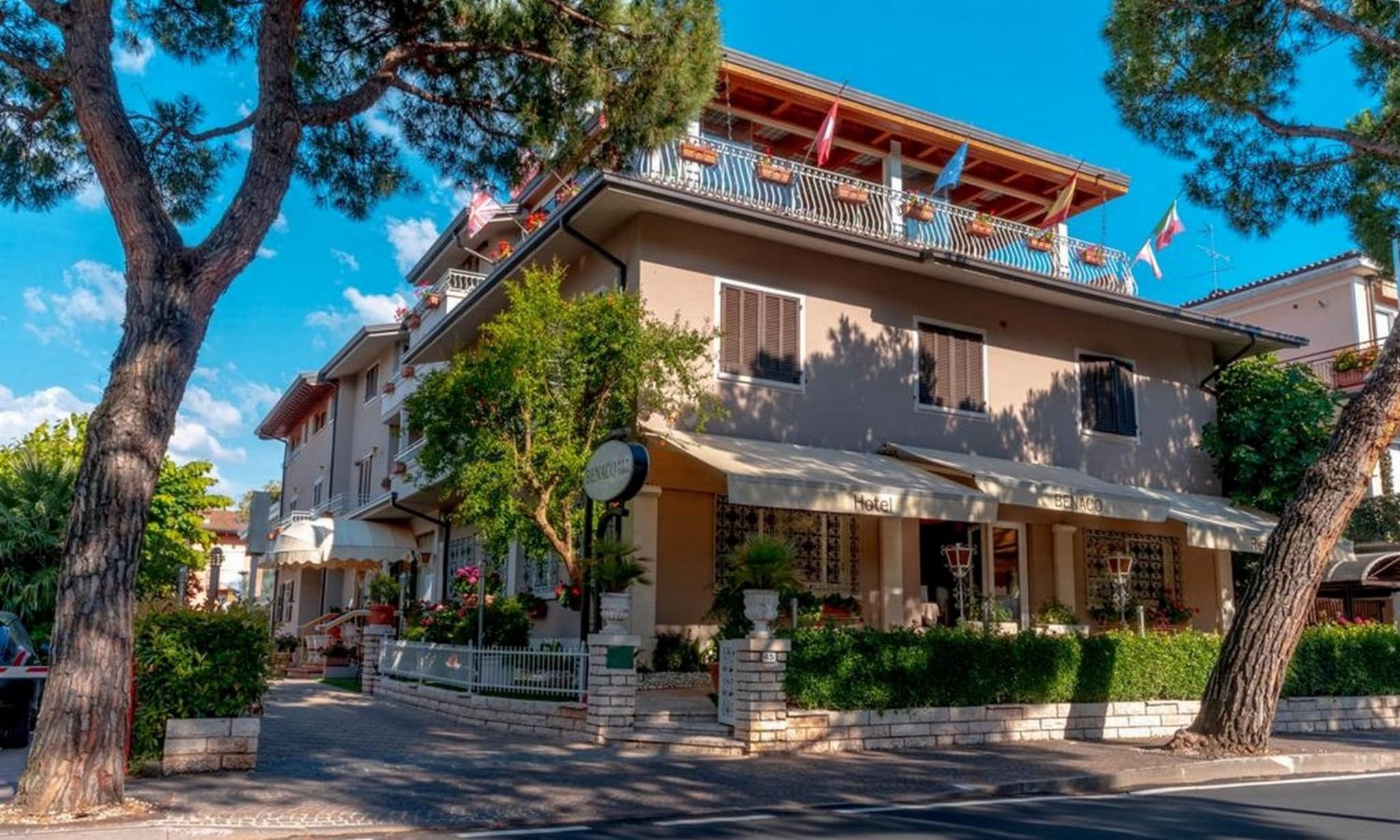 Hotel Benaco