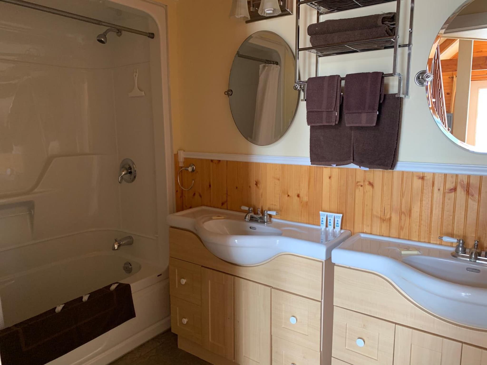 Beach & Breeze Cottages photo 5