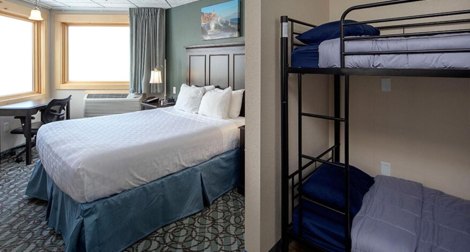 Park Point Marina Inn photo 7
