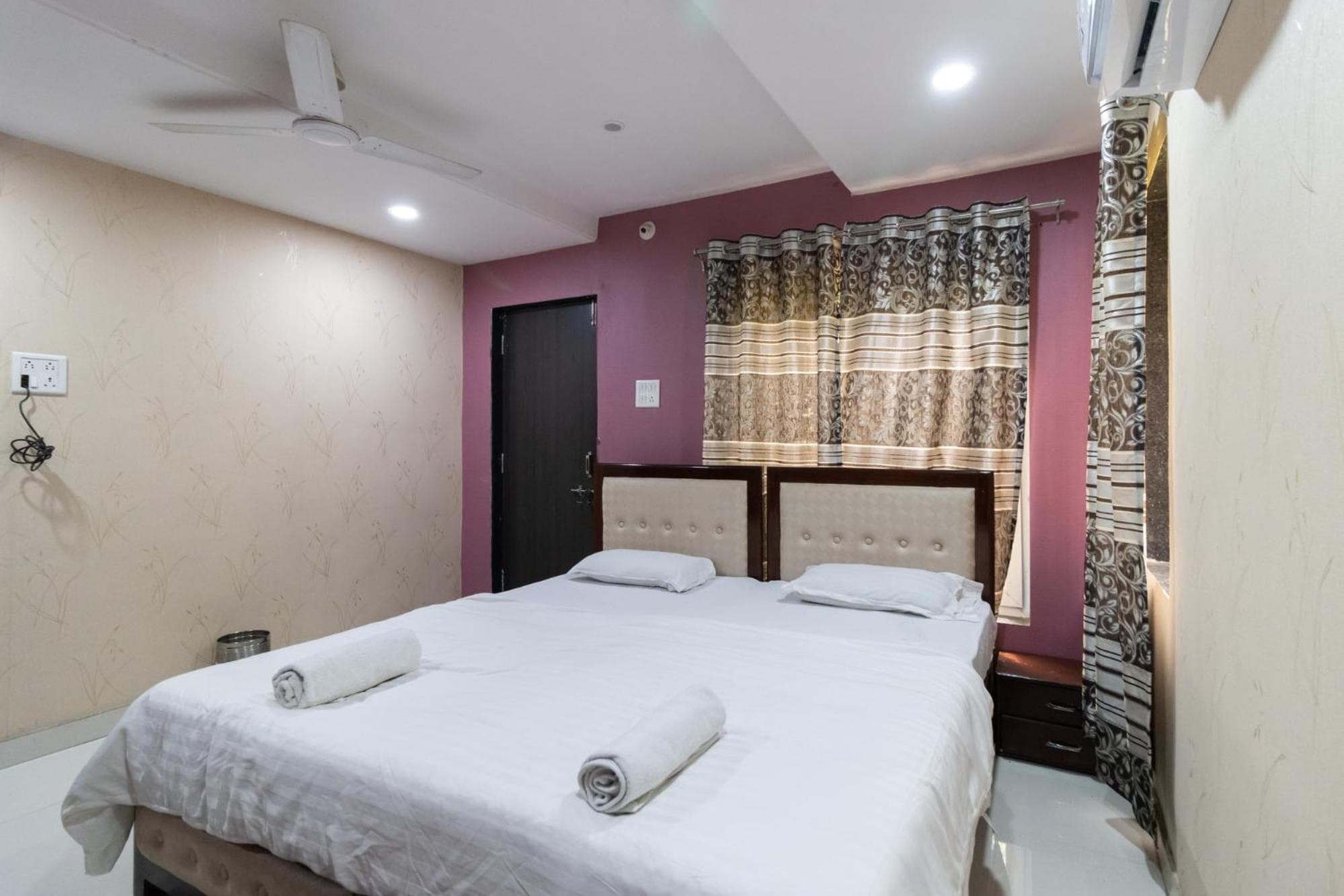Vrindavan Gopala Resort photo 9