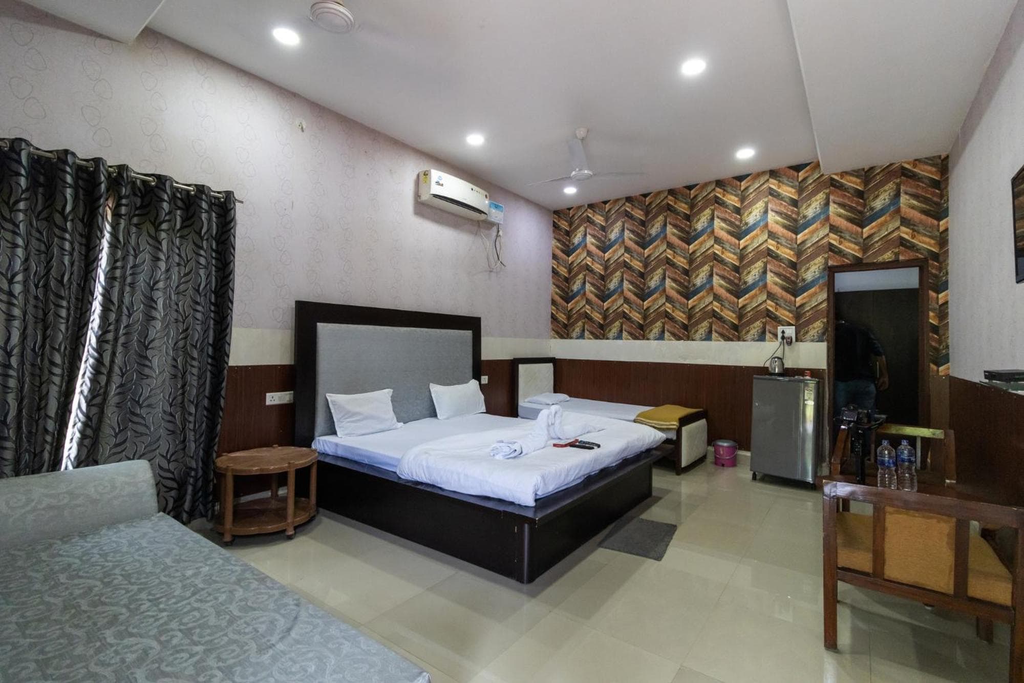 Vrindavan Gopala Resort photo 5