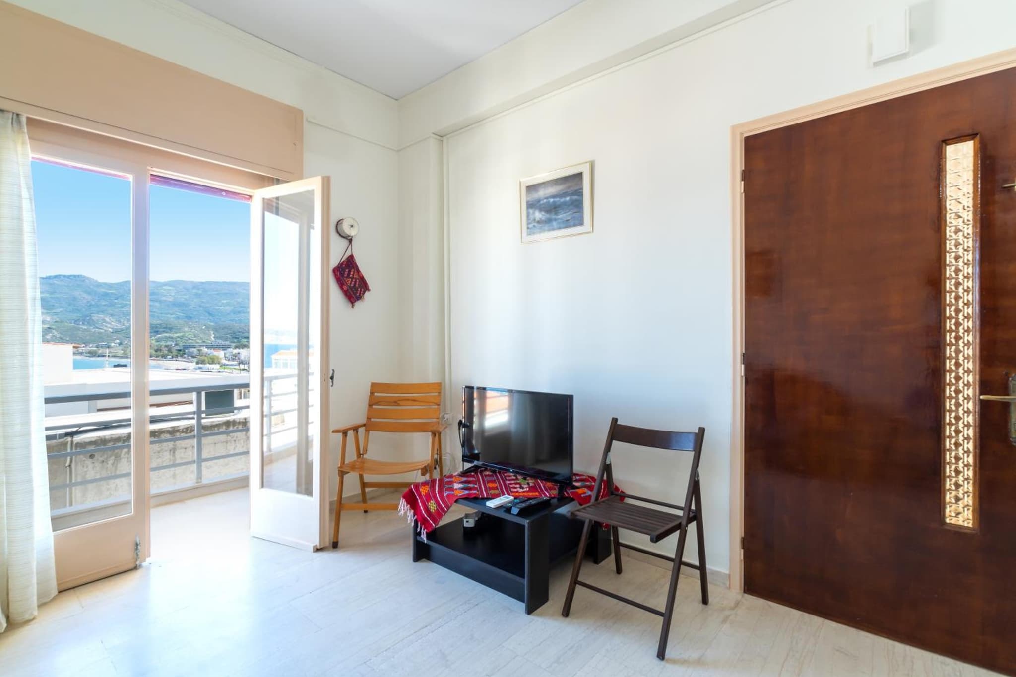 Aloe Apartments photo 3