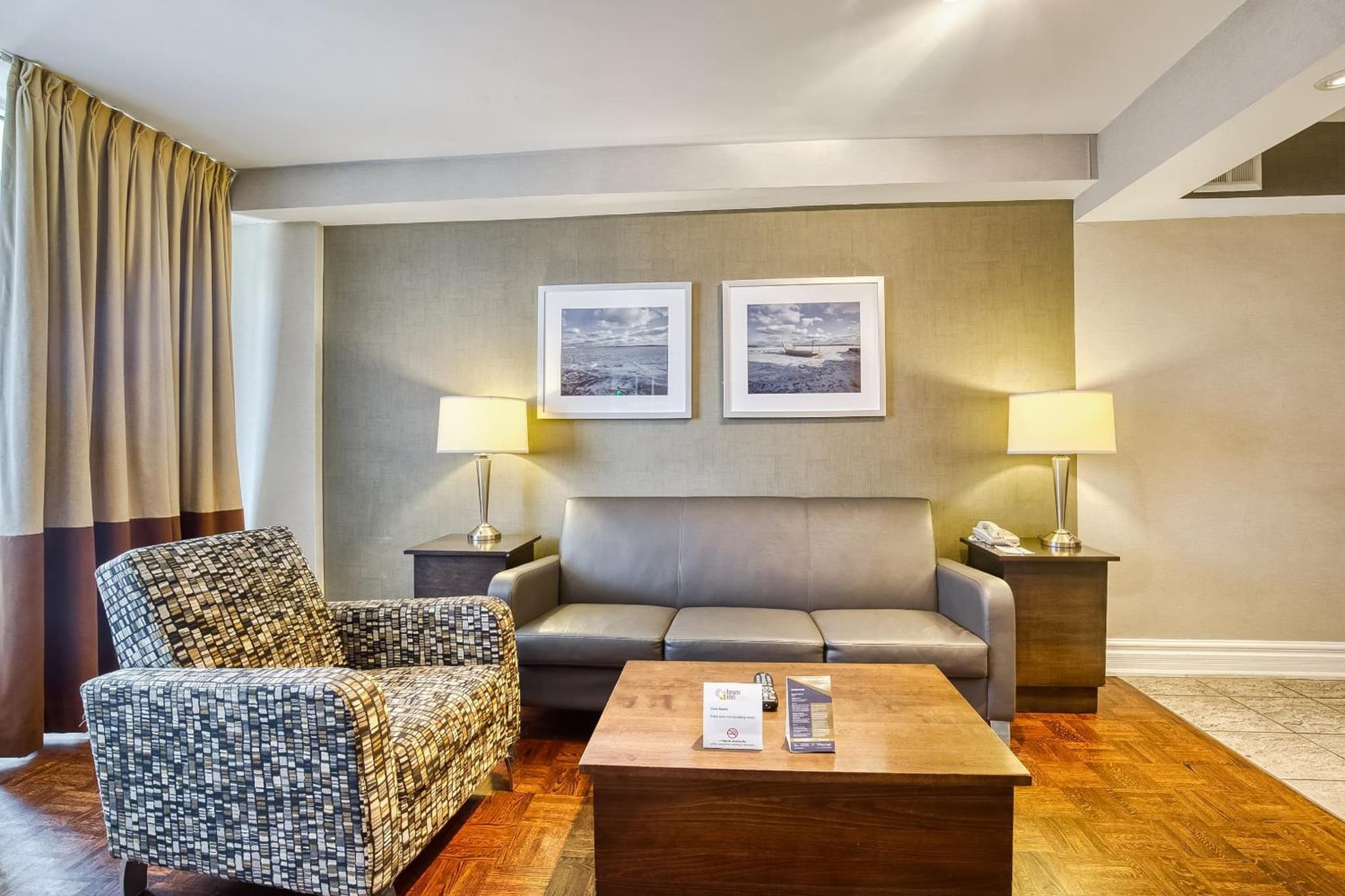 Town Inn Suites Hotel photo 5