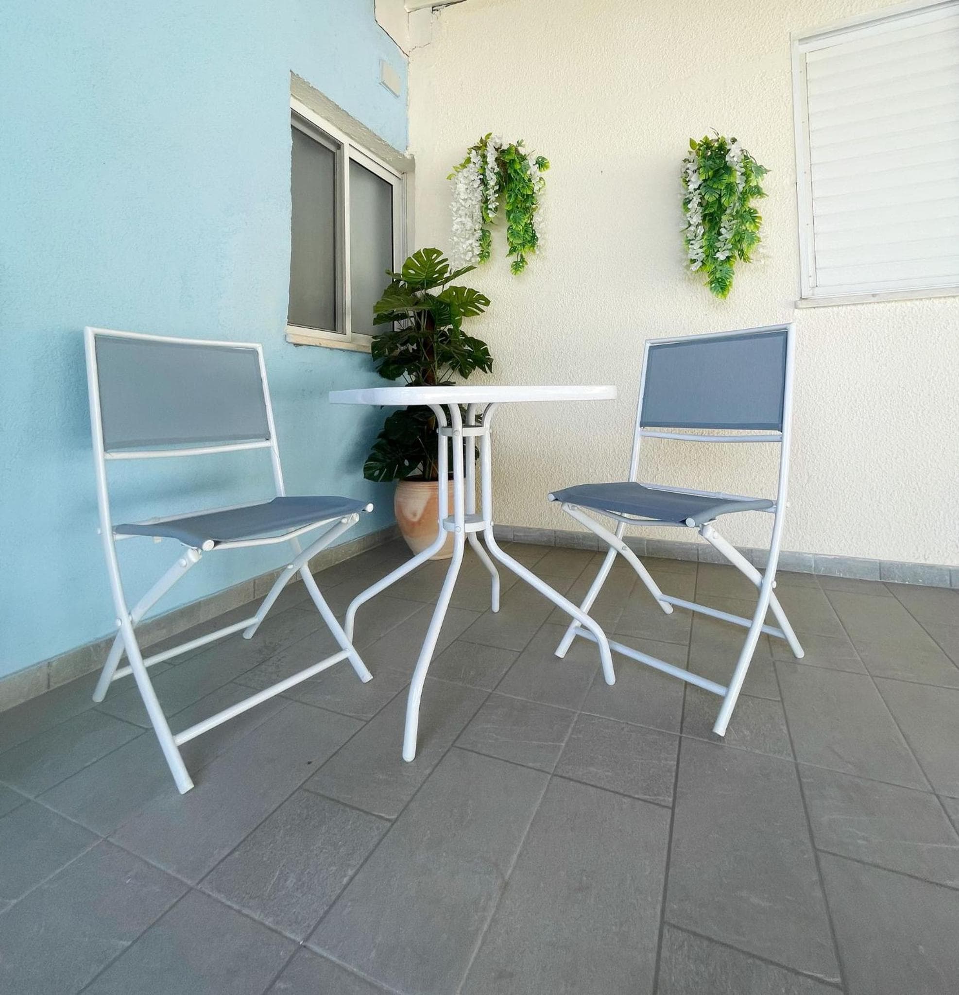 על הנחל photo 5