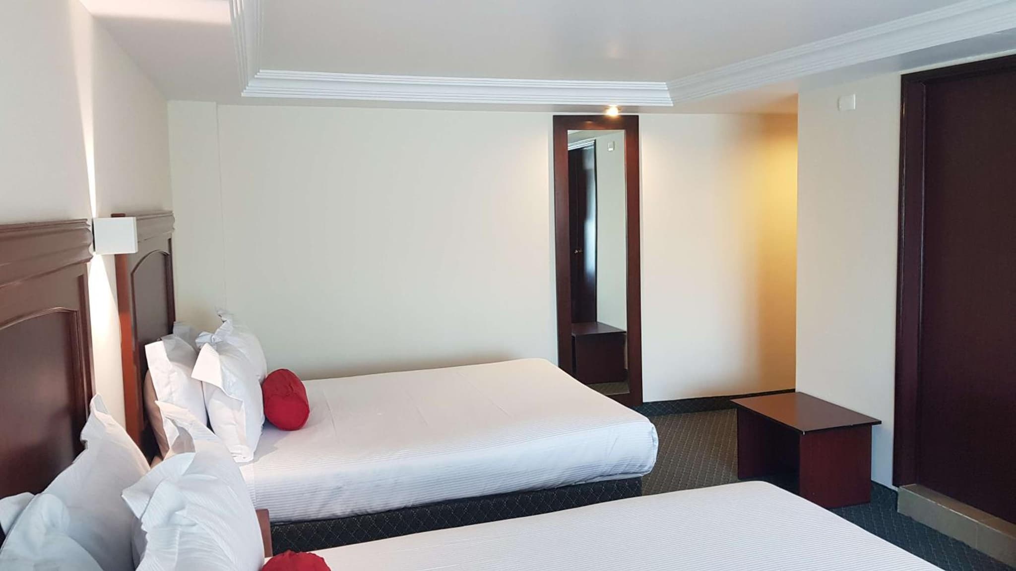 Best Western Toluca photo 8