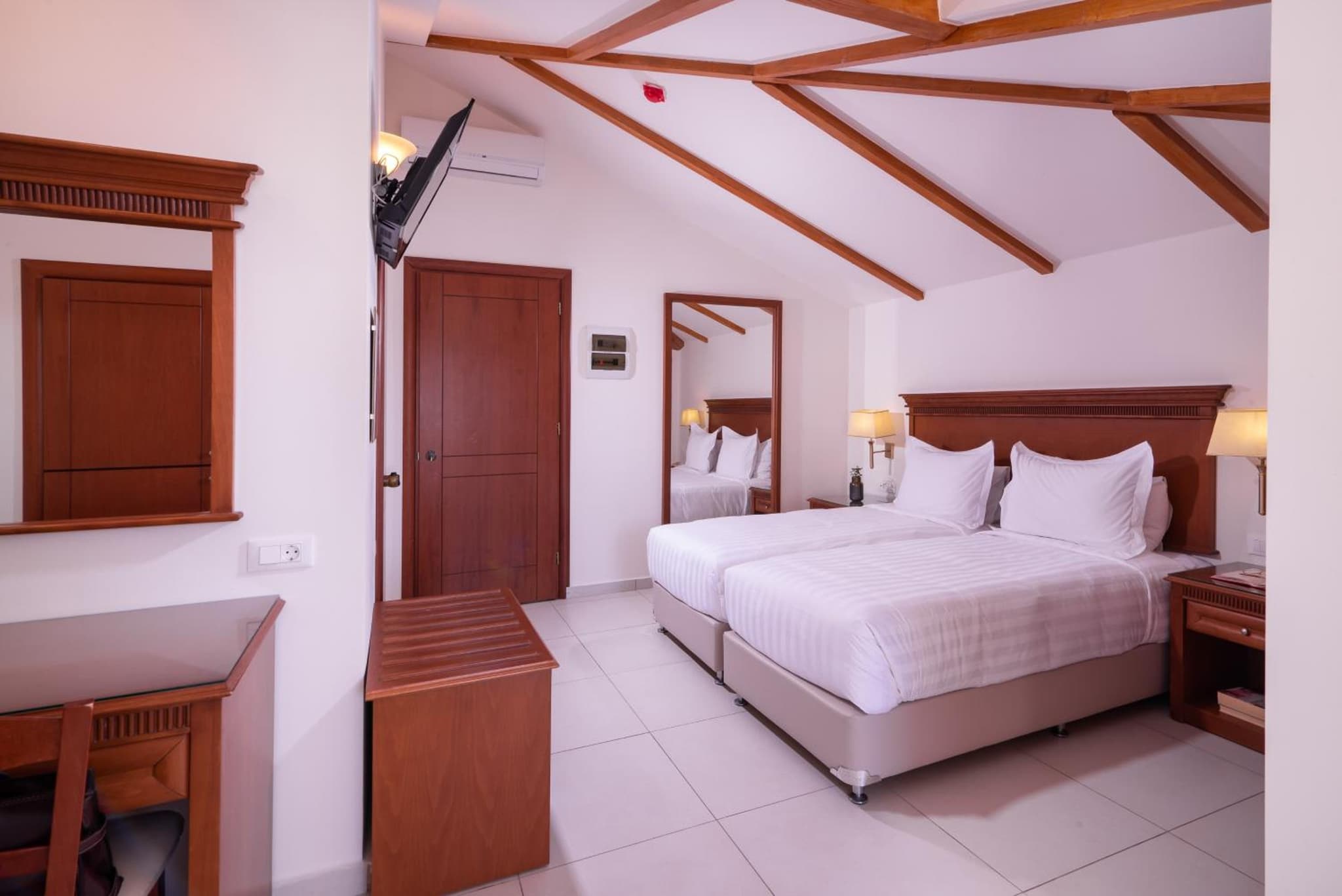 Avalon Palace Hotel by GHH photo 8
