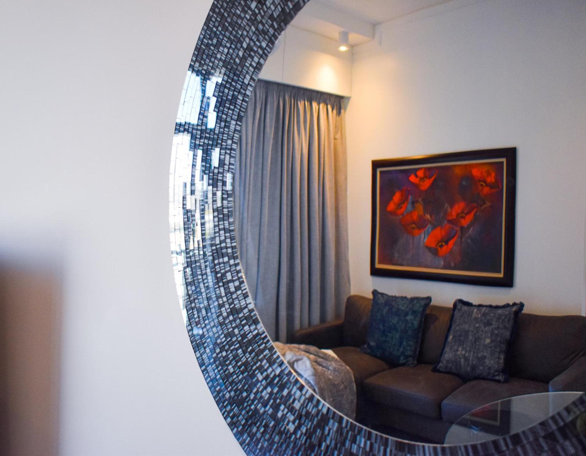 Menlyn Apartment - Red Velvet photo 2