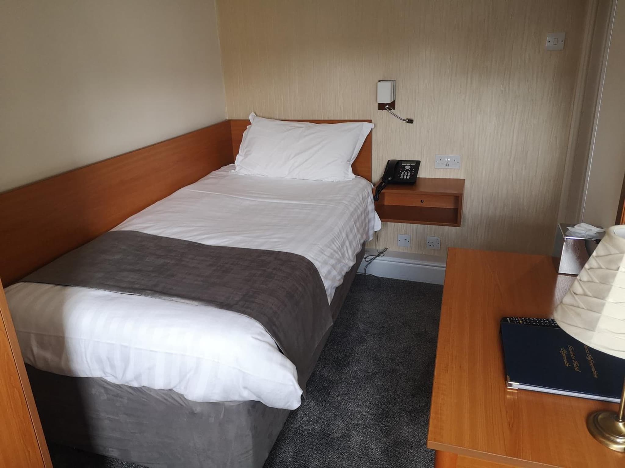 Invicta Hotel Plymouth photo 3