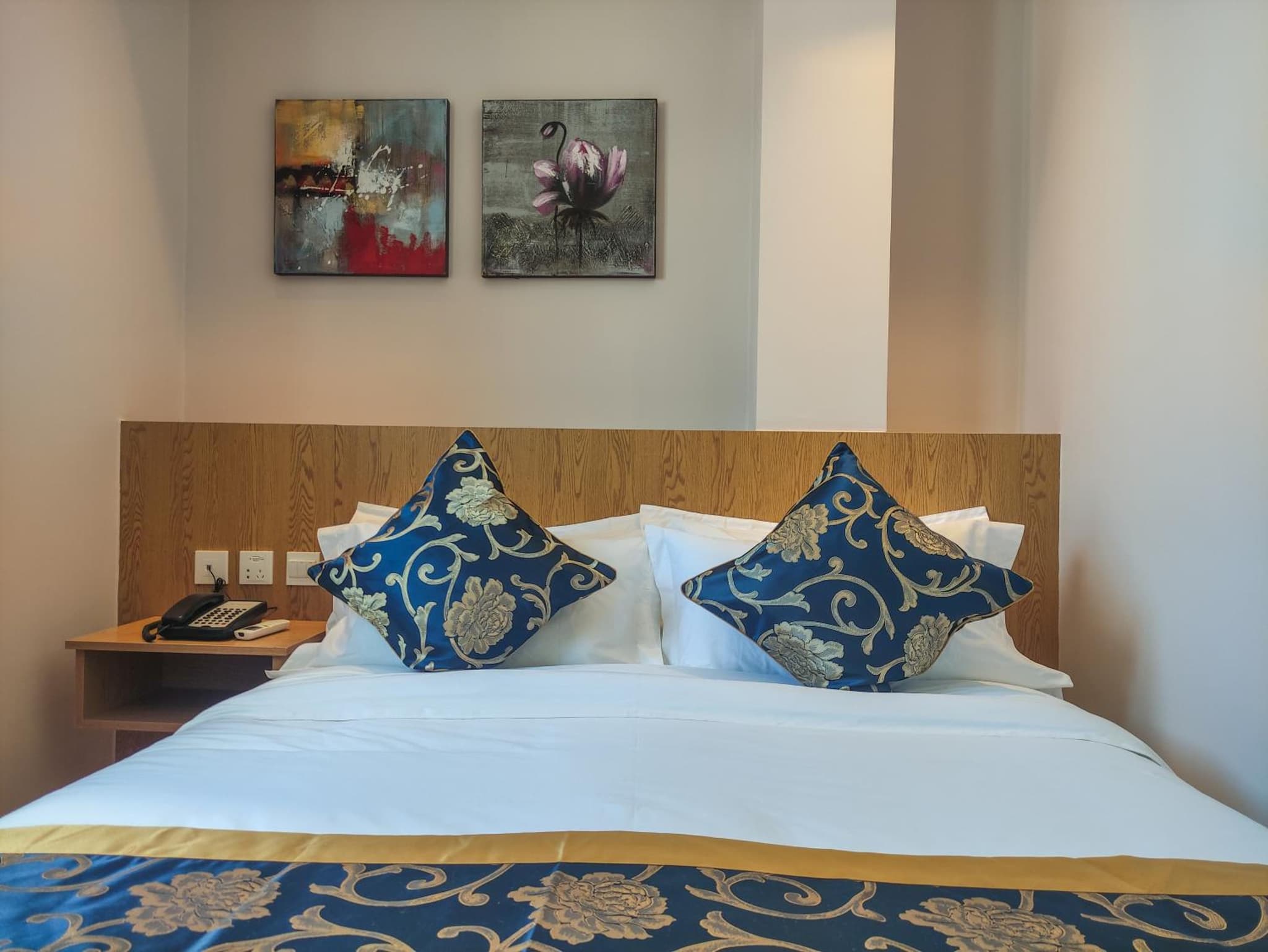 VANCII Hotel photo 2