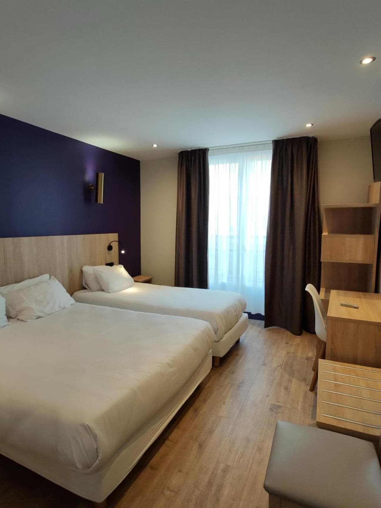 Hotel Modern Est photo 2