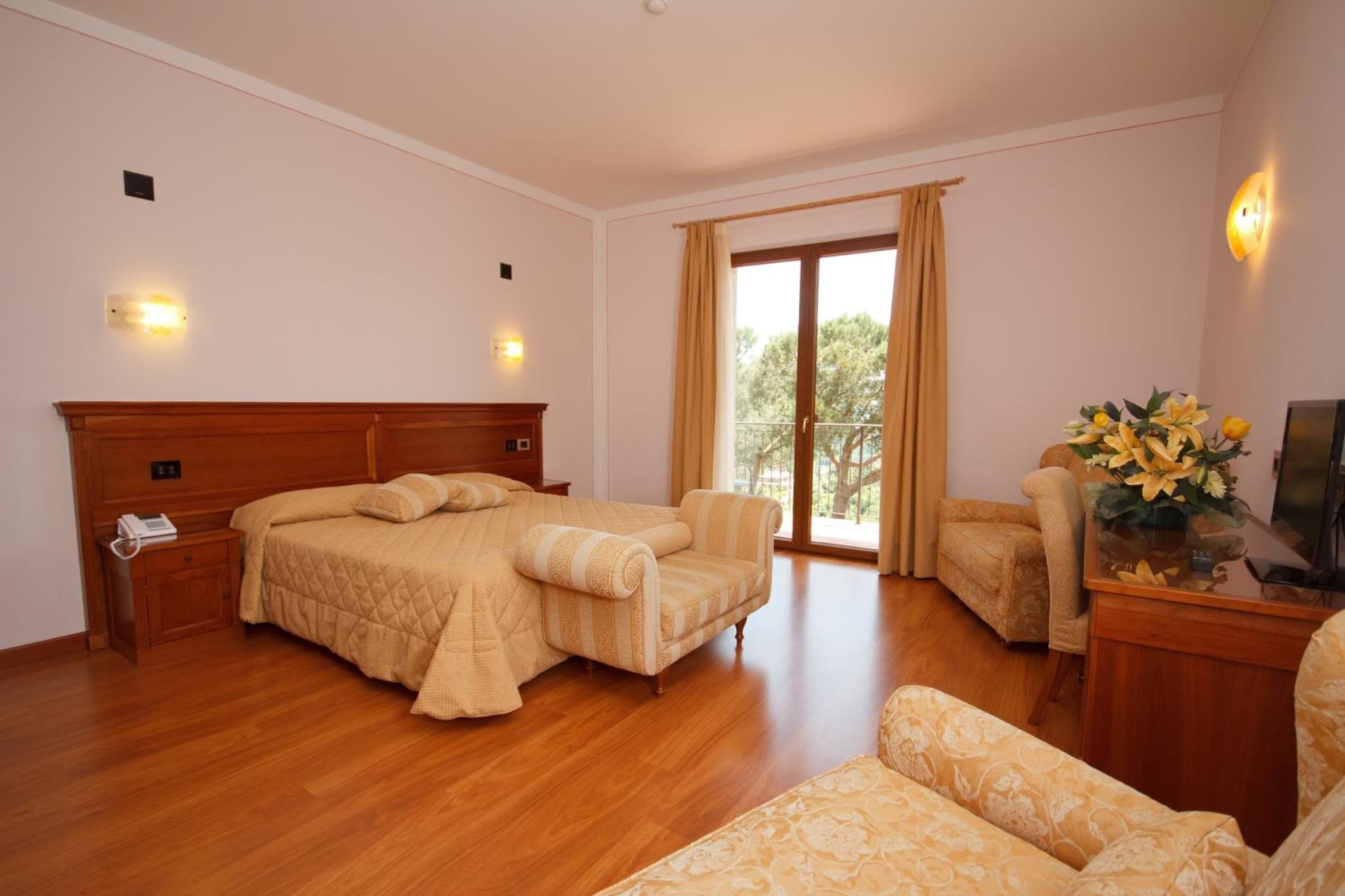 hotel room
