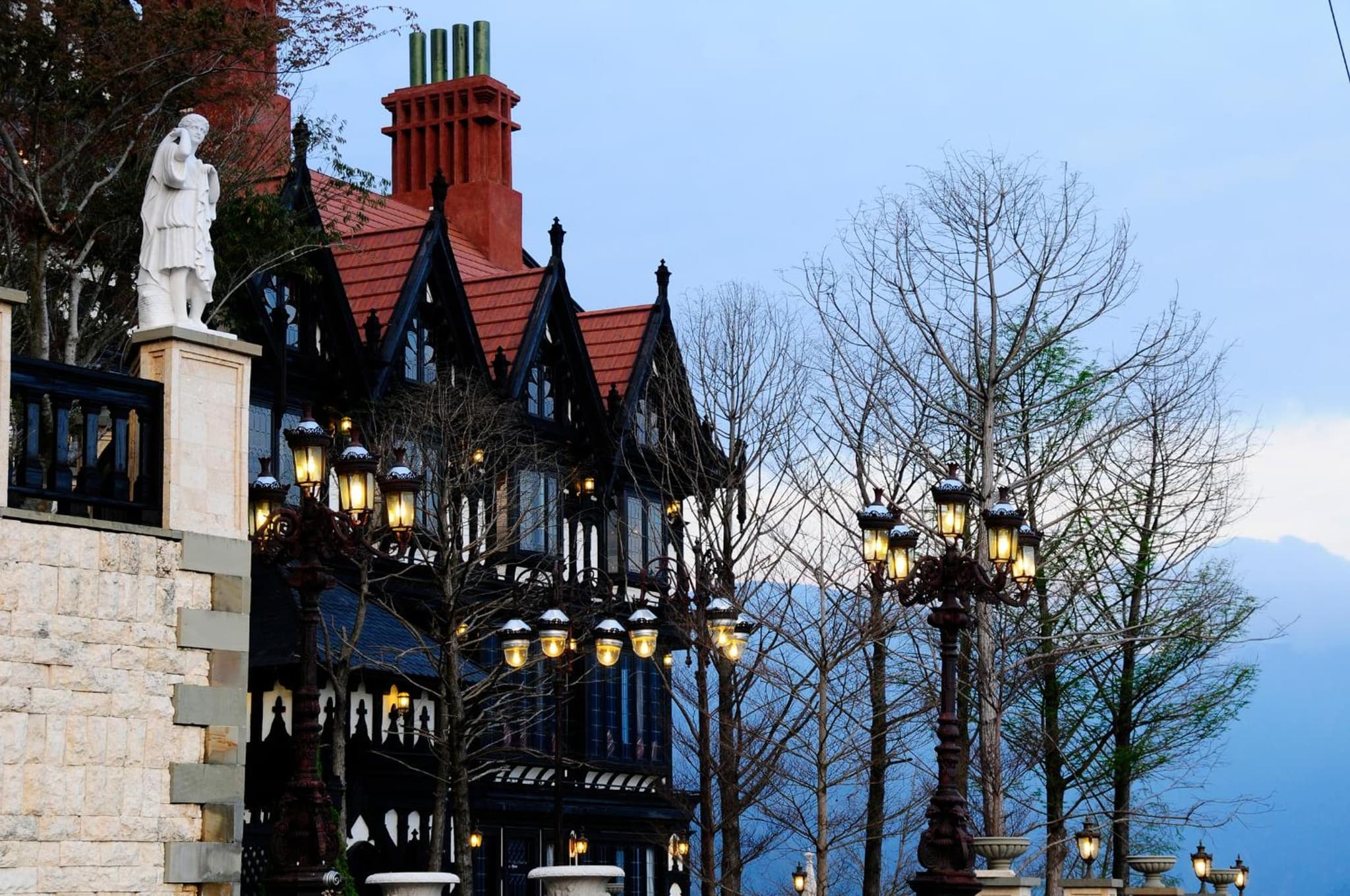 The Old England Manor photo 8