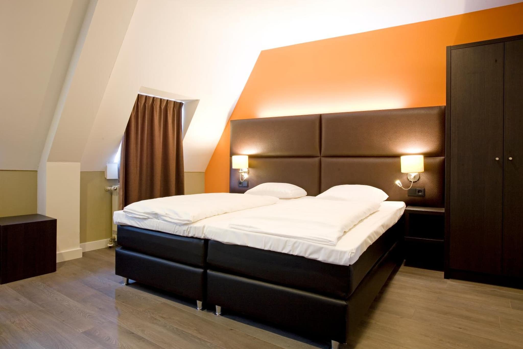Hotel Roermond Next Door photo 8