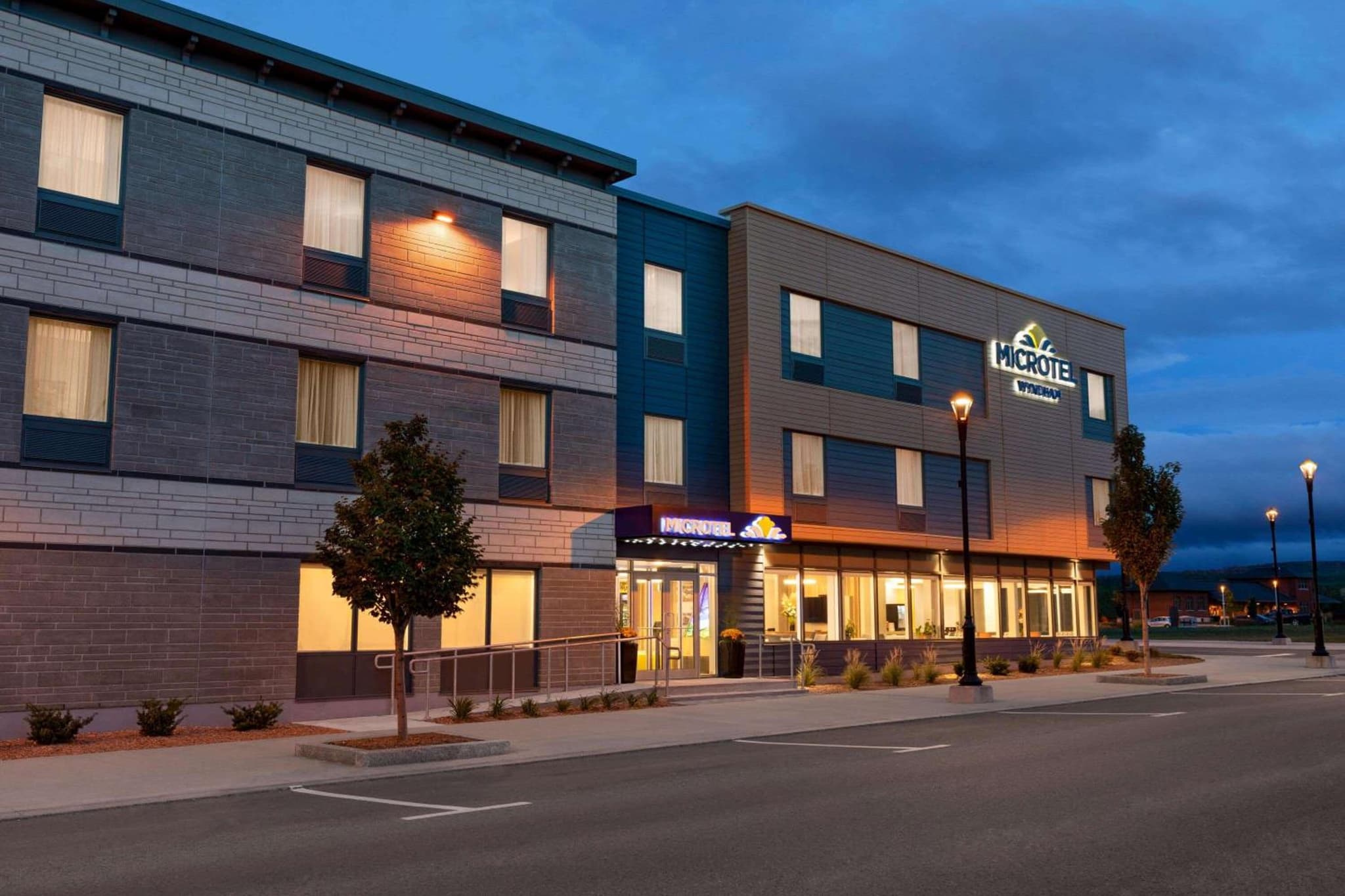 Microtel Inn Suites by Wyndham Lac-Megantic photo 8