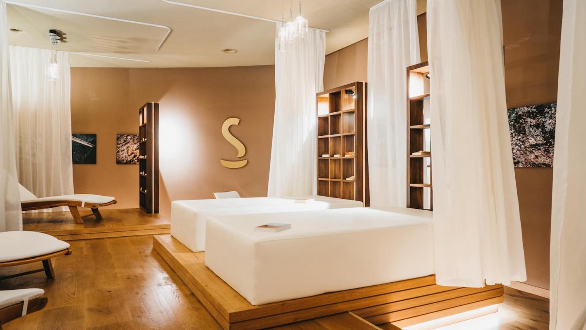 Peaks Place Apartments & SPA photo 7