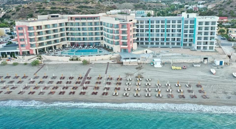 Konstantinos Palace photo 2