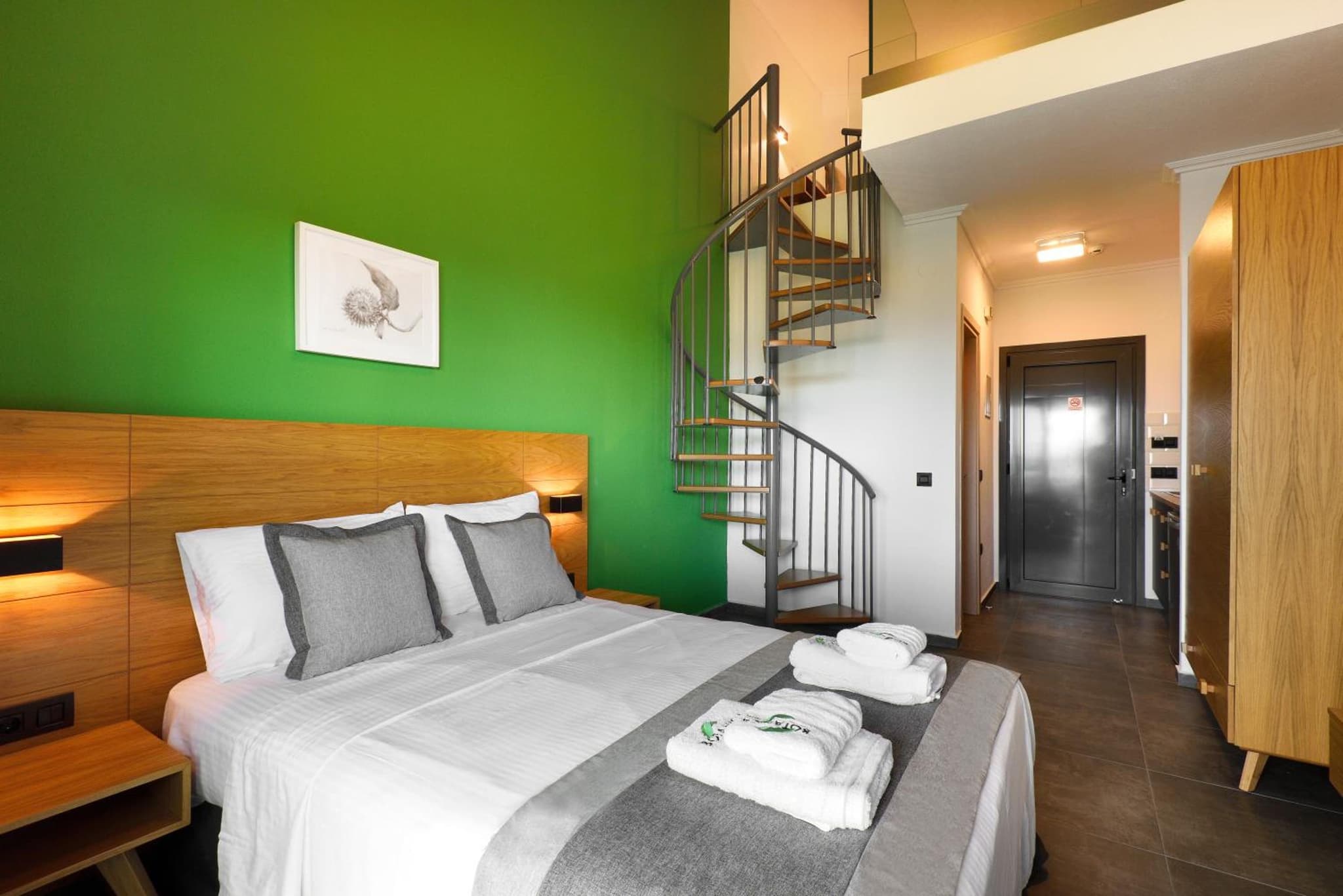 Botanica Luxury Suites photo 4