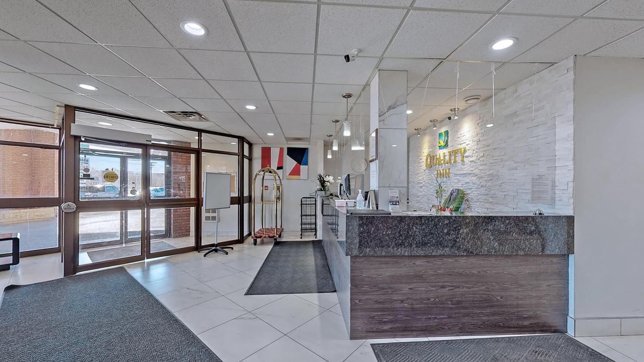 Ramada by Wyndham Arnprior photo 4