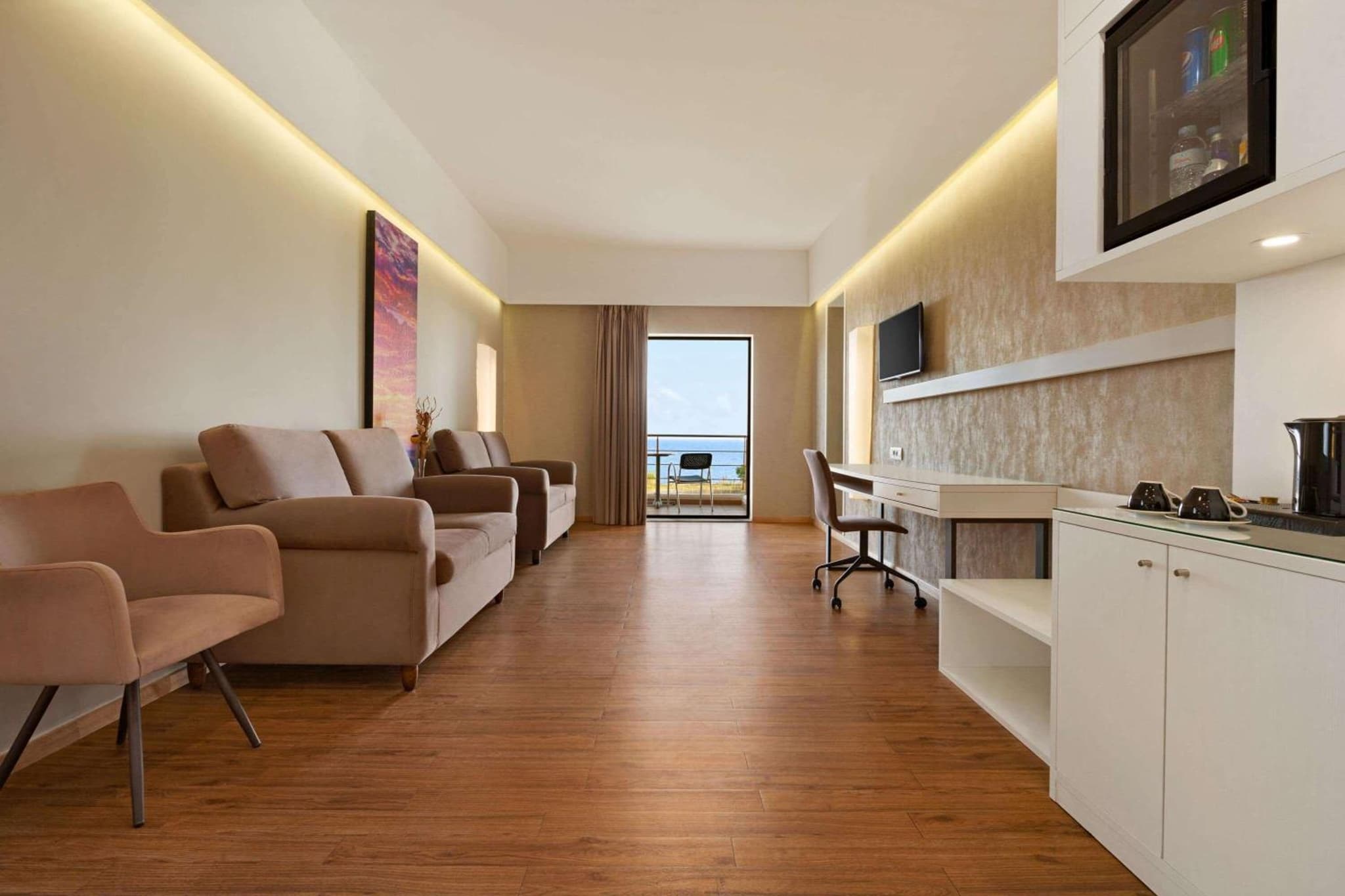 Ramada Plaza by Wyndham Thraki photo 3