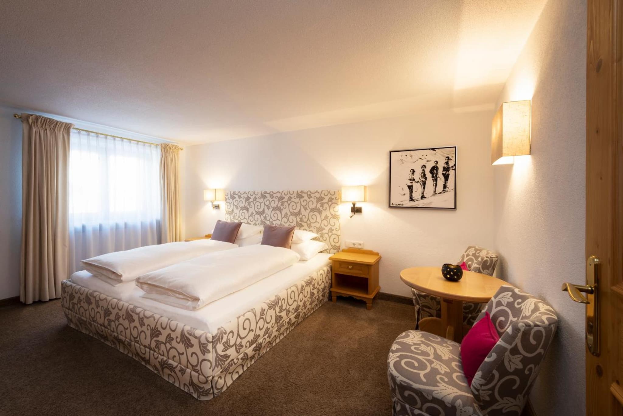Edelweiss Apartments photo 4
