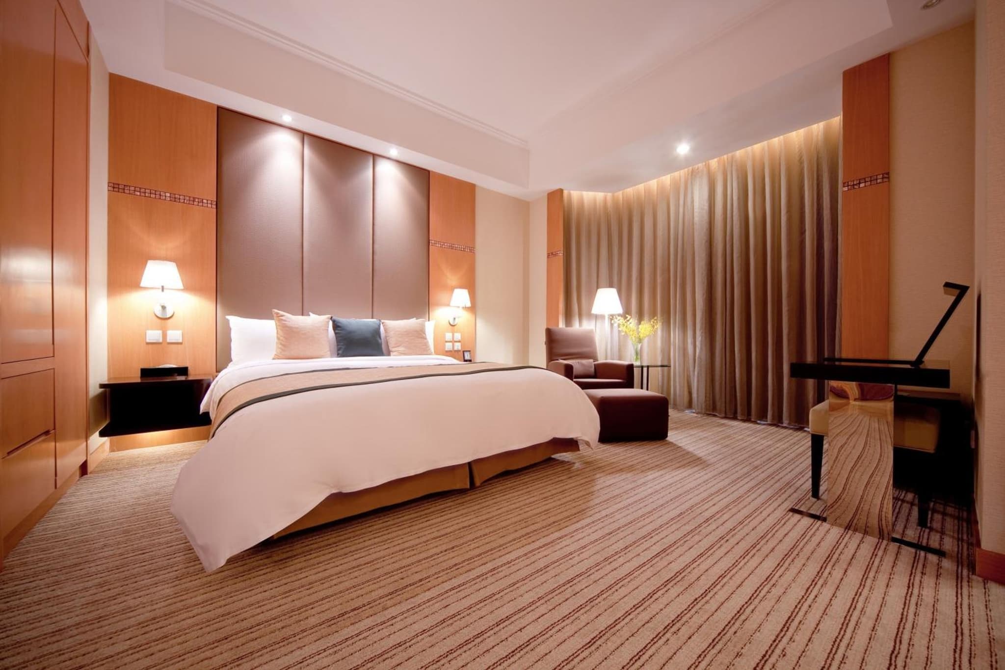 New World Shunde Hotel photo 8