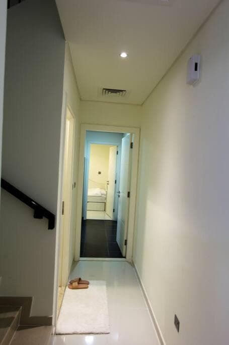 Upgraded spacious 3BR+Maid Villa photo 7