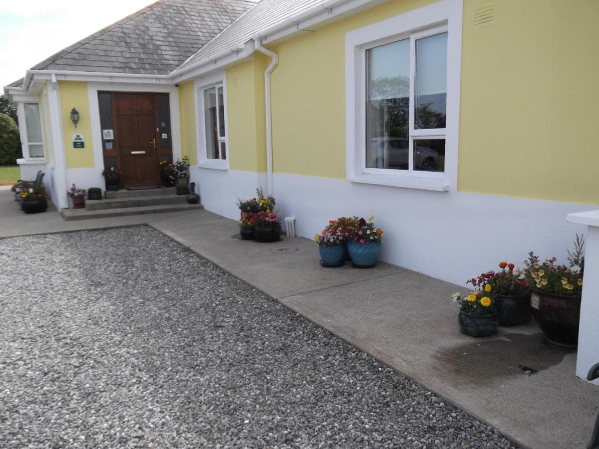 Ashley Lodge Bed & Breakfast photo 3