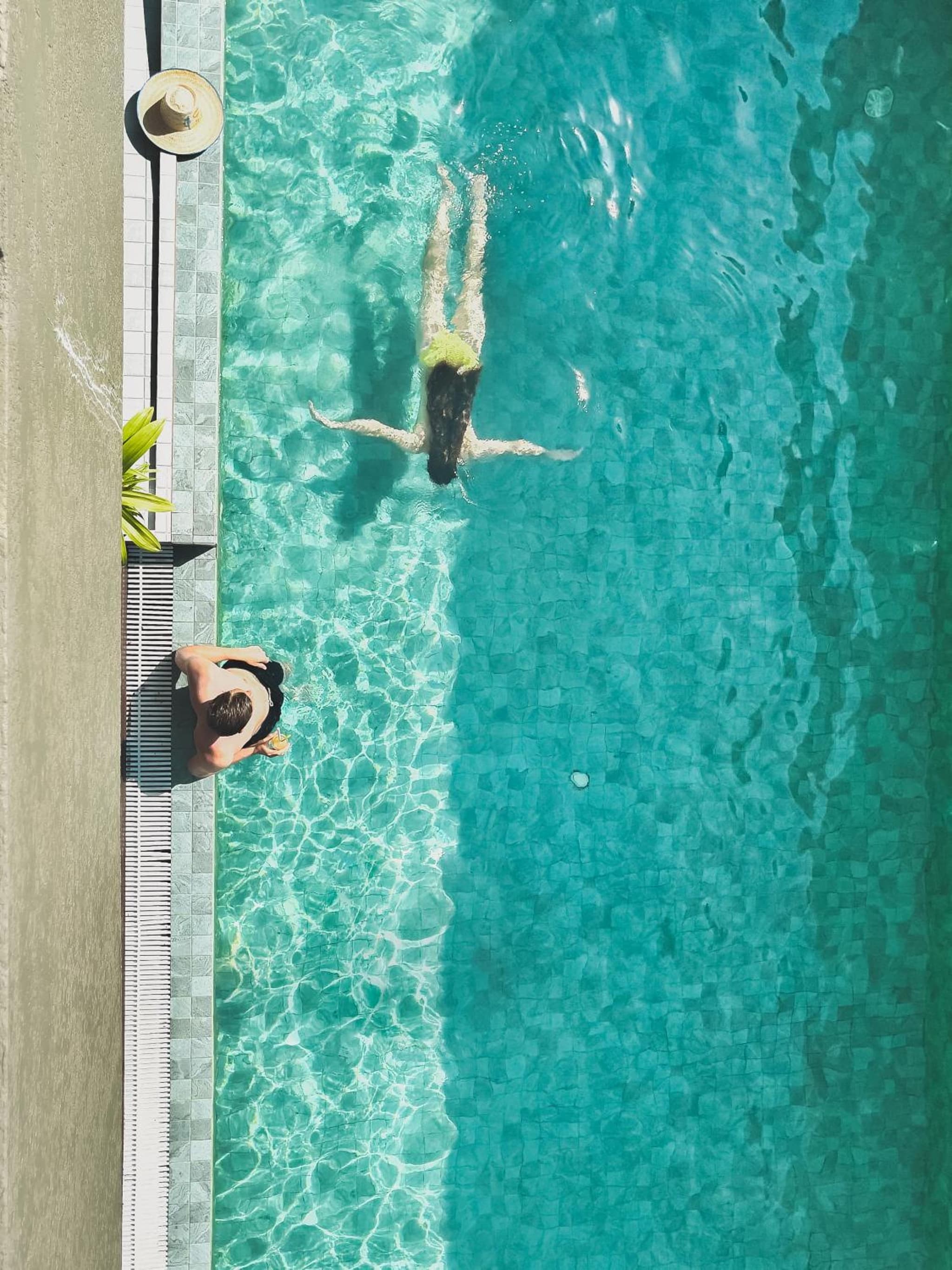 Sky Beach Maldives - Dhiffushi photo 4
