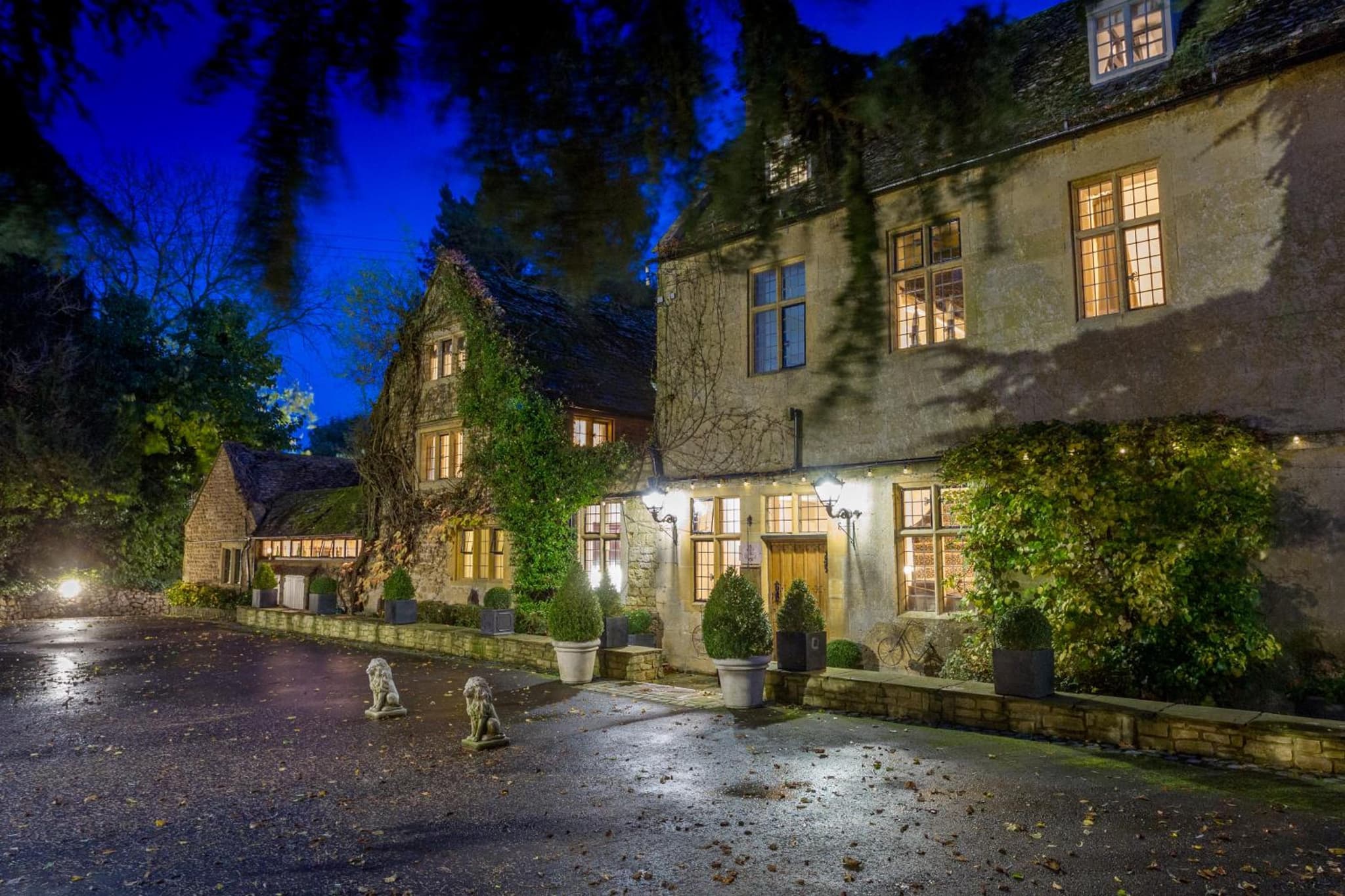 Hyll Hotel photo 2