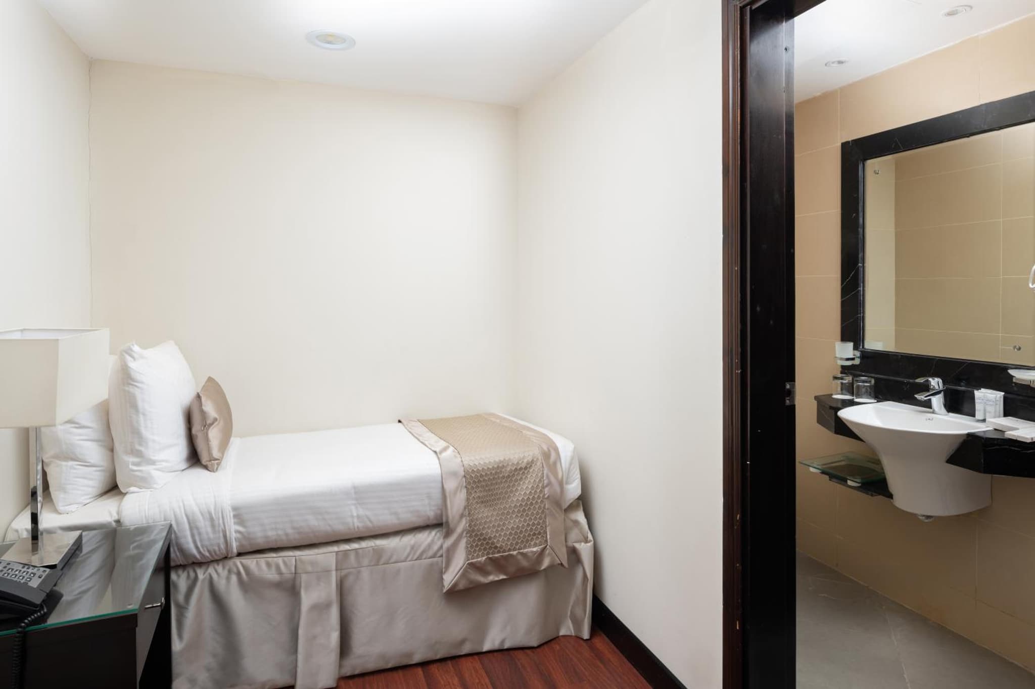 Taiba Front Hotel photo 6