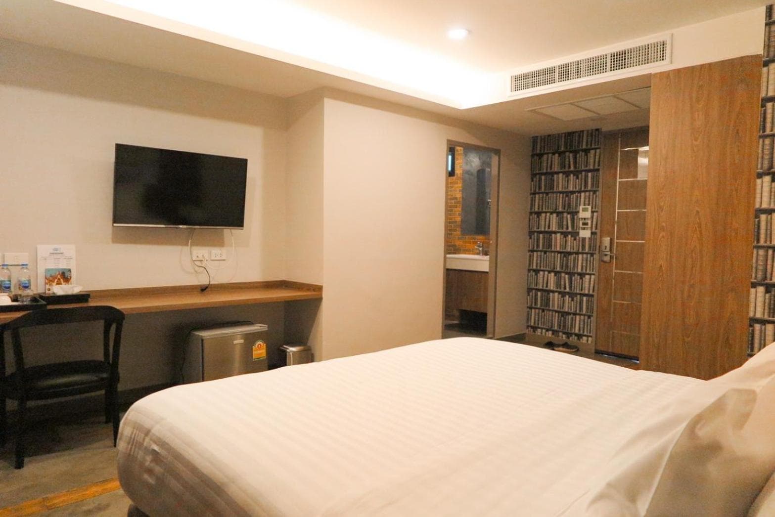 V20 Boutique Jacuzzi Hotel photo 6