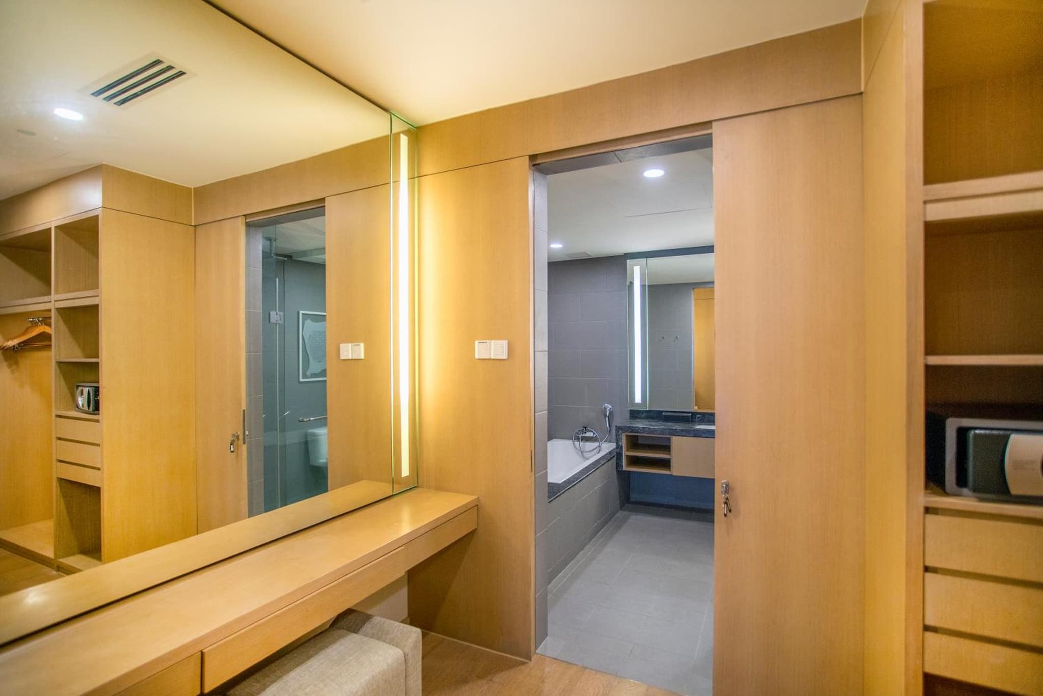188 Suites KLCC by CoBNB photo 3