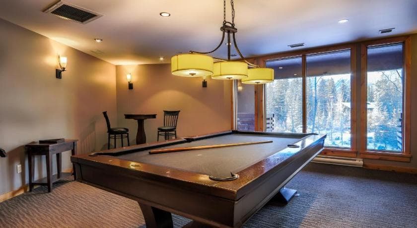 Luxurious Rundle Cliffs Lodge in Spring Creek photo 7