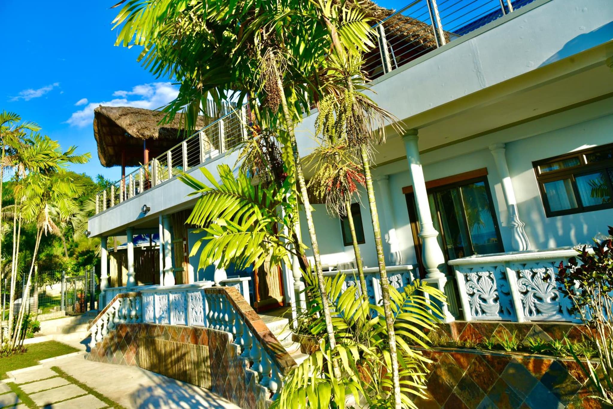 La Petite Maison and Sea Splash