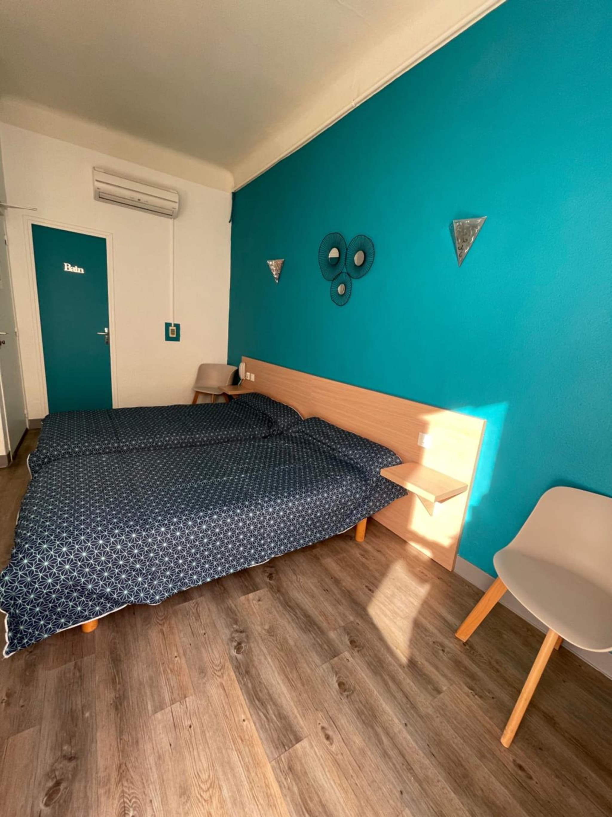 Hôtel Colisée-Verdun Centre Gare Saint-Roch photo 8