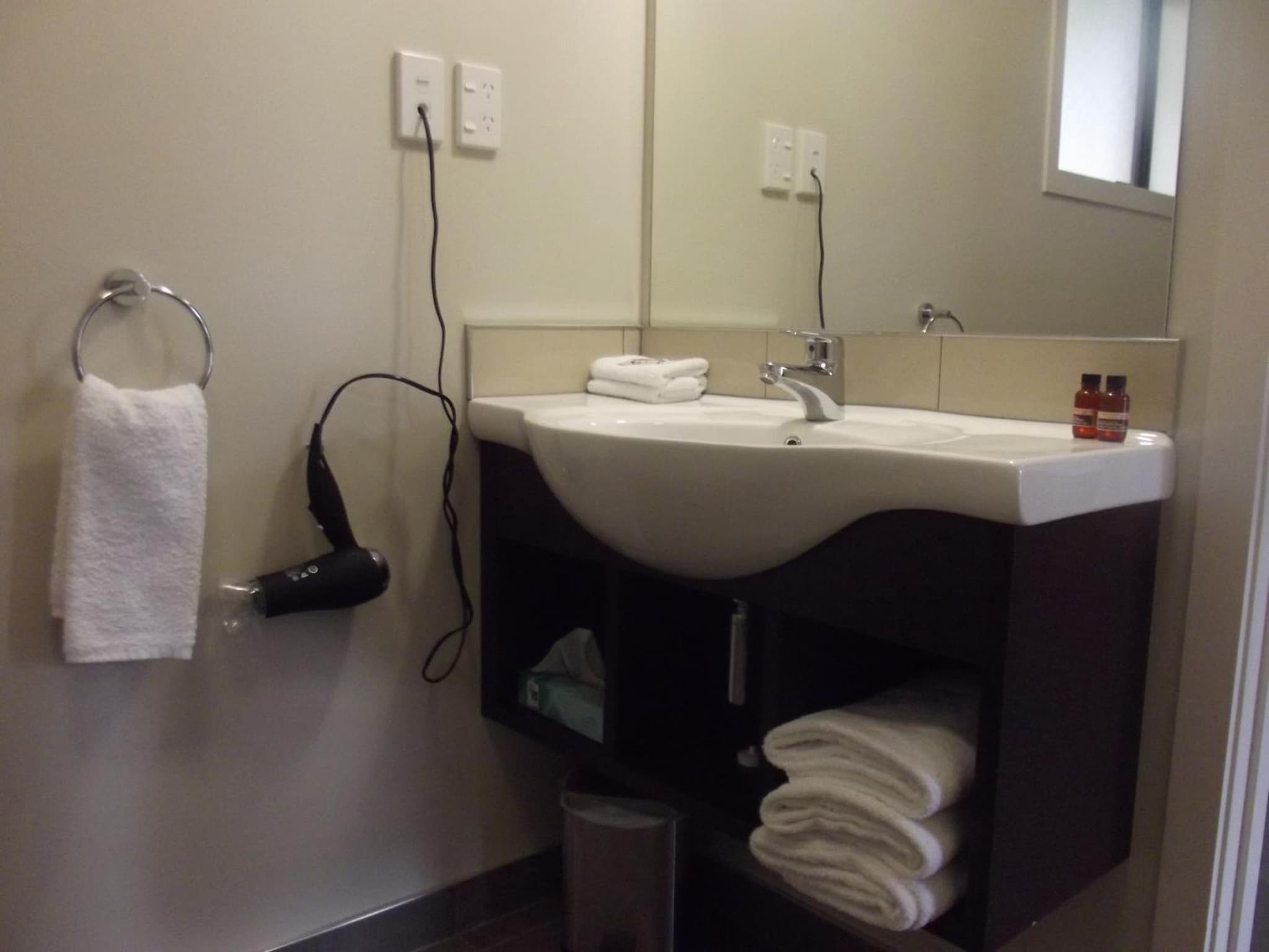 Arena Court Motel photo 7