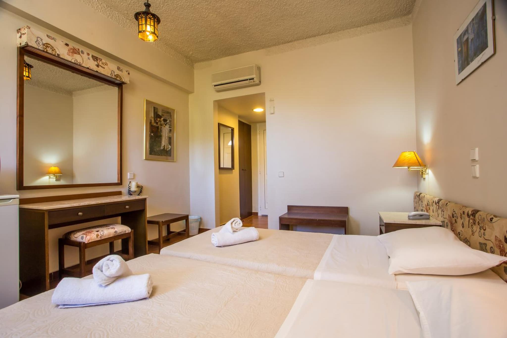 Muses Hotel photo 8
