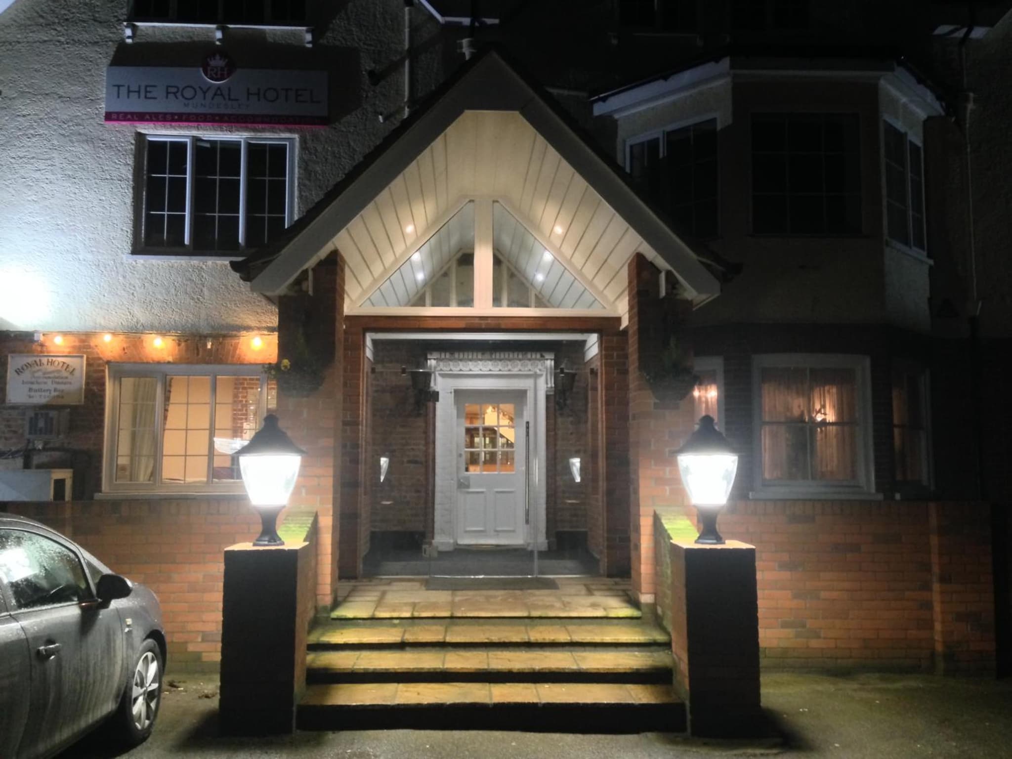 Royal Hotel