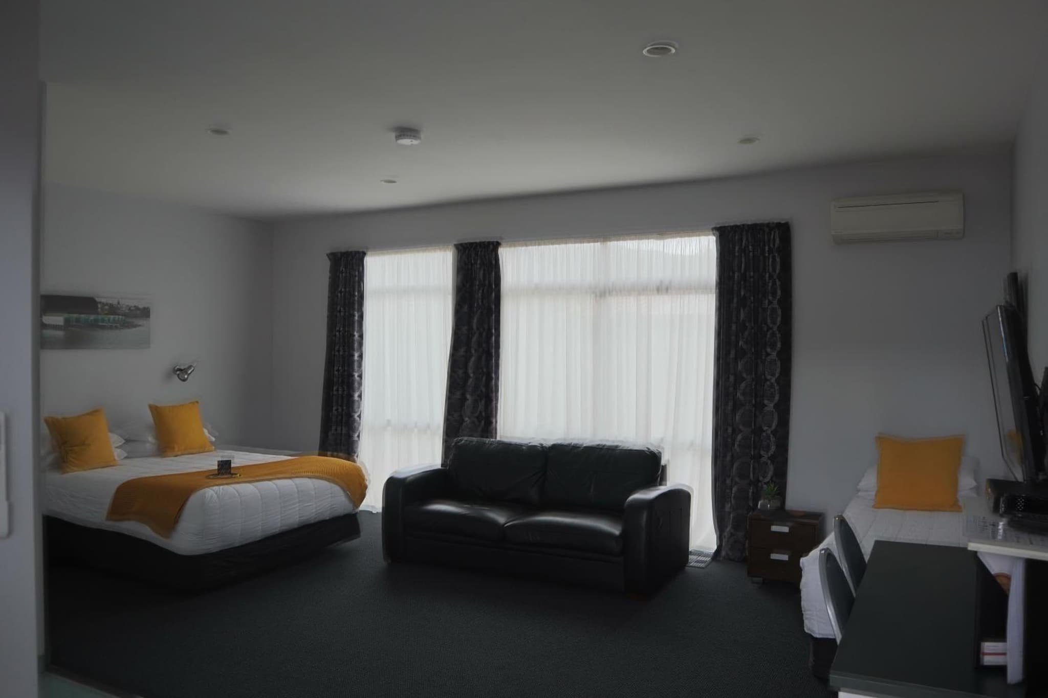 Totara Lodge photo 3