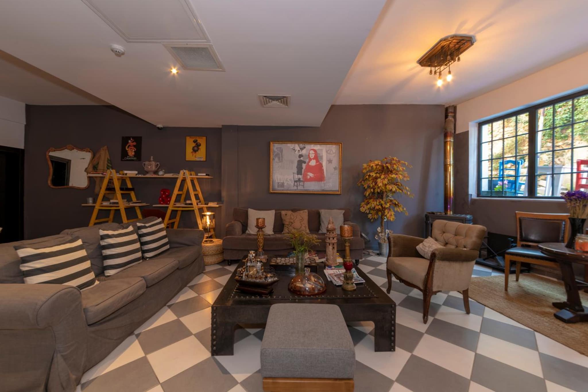 lounge