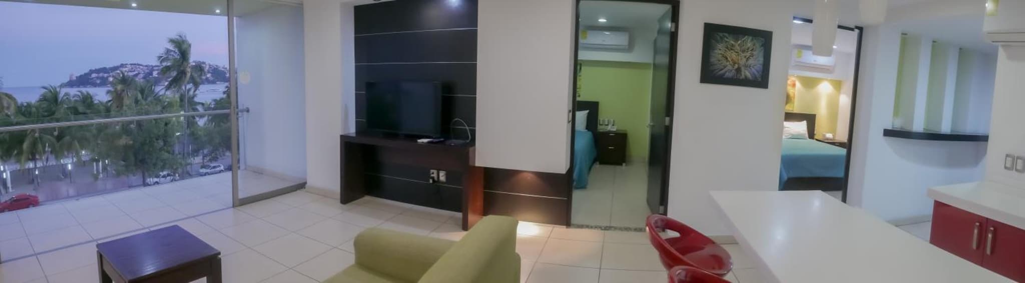 Ramada by Wyndham Acapulco Hotel & Suites photo 5