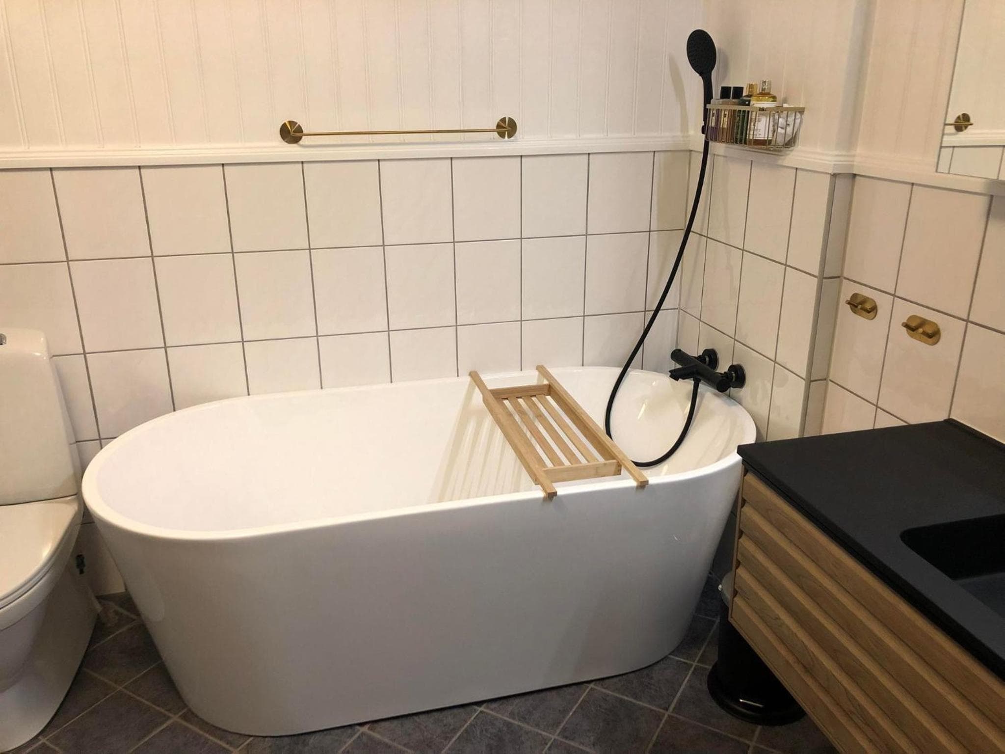 Sentralt rekkehus med solrik veranda! photo 2