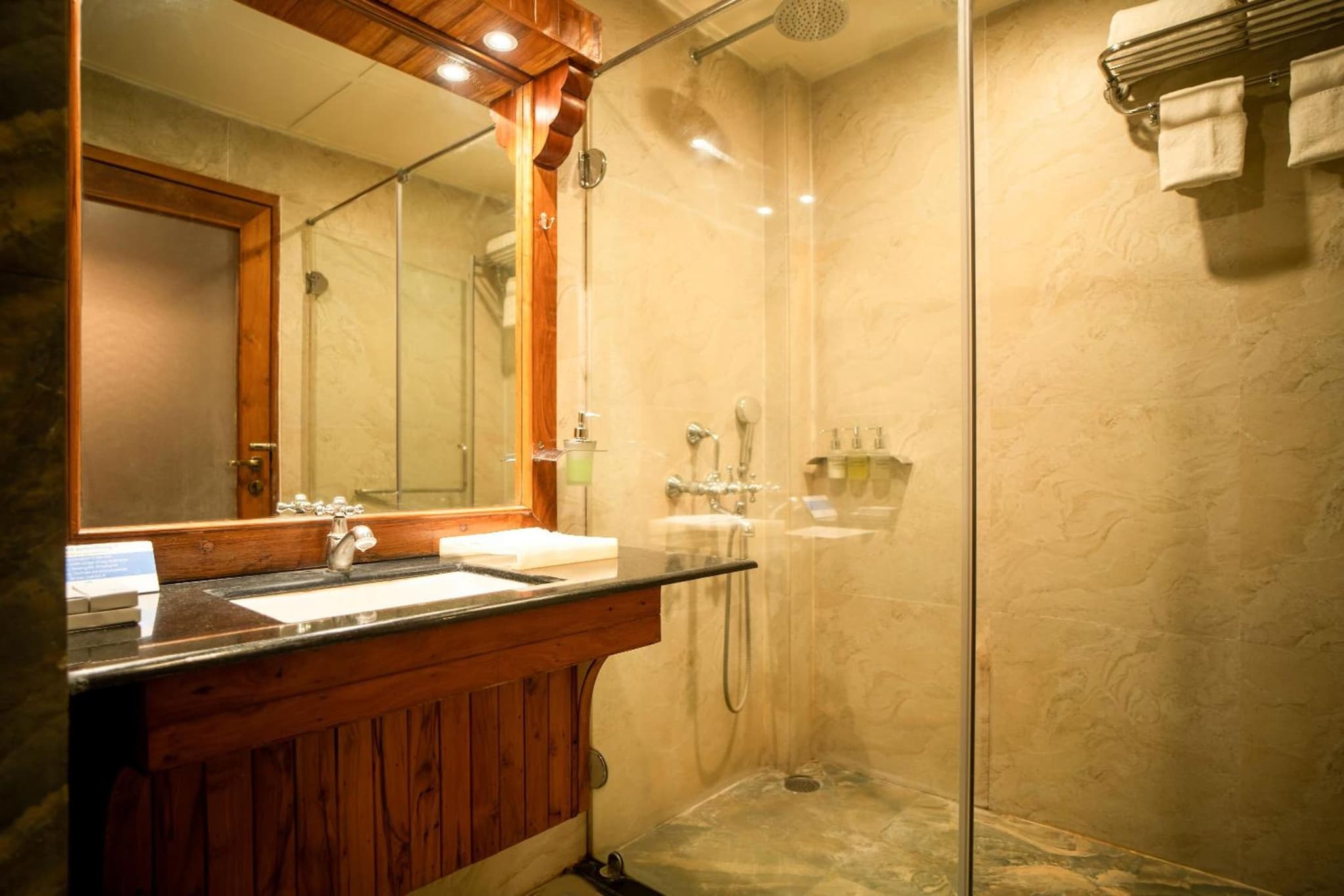 Coral Reef Resort & Spa, Havelock photo 9